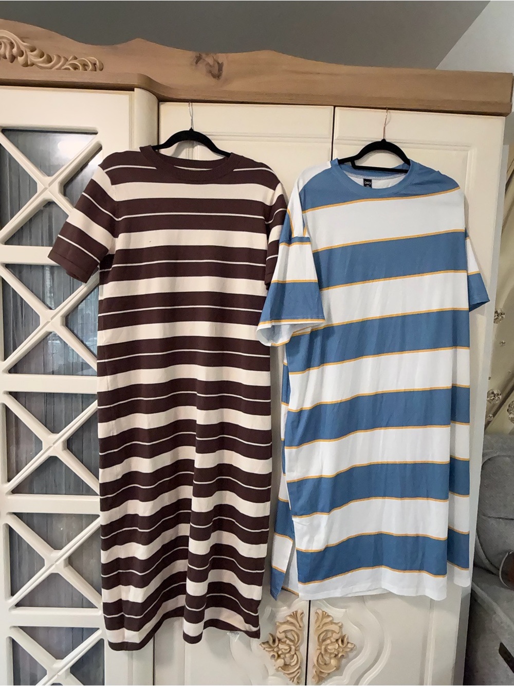 Men's Striped Short-Sleeve Shirt Dress — Cream & Brown / Cream & Blue
